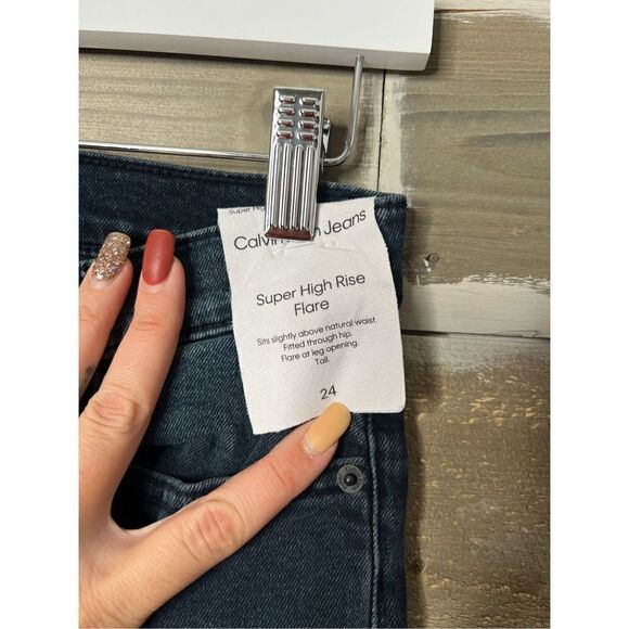 Calvin Klein CK Women's Super-High Rise Flare Slit Hem Blue Jeans Size 24 - Picture 5 of 9
